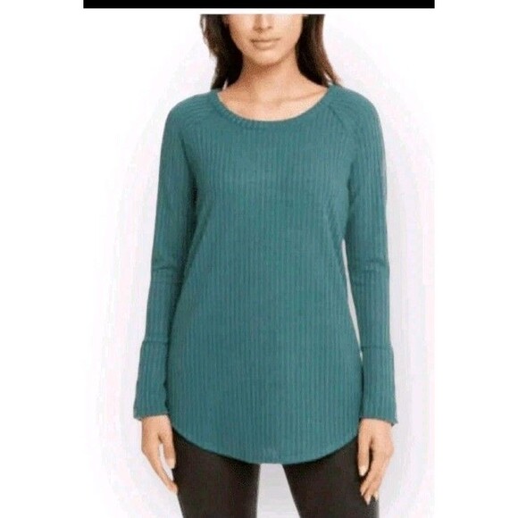Chaser Women's Size Medium Green Long Sleeve Waffle Knit Button Cuff Top - Picture 2 of 10